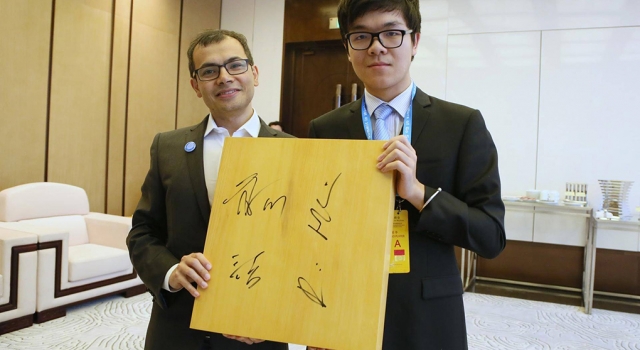 柯洁女朋友是谁 美女黑嘉嘉与柯洁结婚了吗？