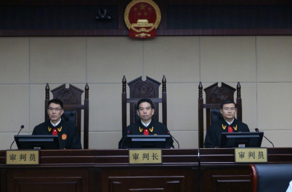 辱母杀人案二审结果出炉 于欢判处有期徒刑五年