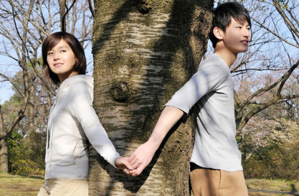 女生为什么拒绝和你牵手 牵手是你们感情升温的第一步