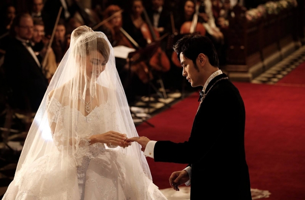 周杰伦老婆加盟好莱坞新片 周杰伦昆凌结婚是有原因的