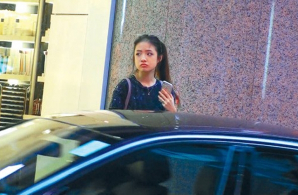 张学友女儿近照曝光 歌神亲开车接送爱女防早恋