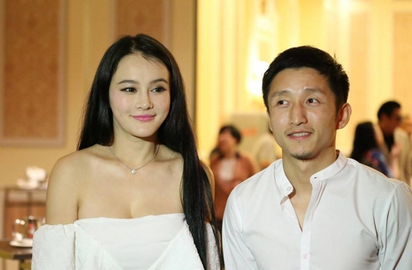 邹市明老婆性感照曝光 揭邹市明冉莹颖感情秘事