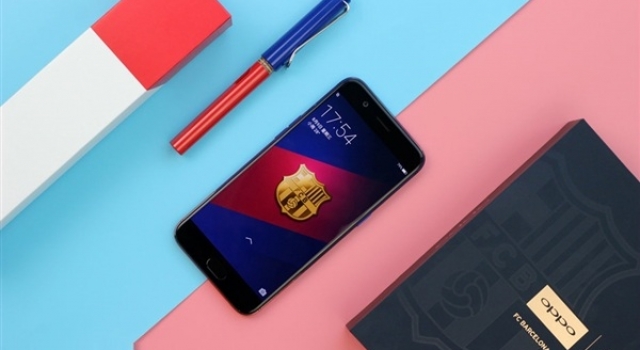 OPPO R11巴萨限量版图赏 红蓝撞色还有18K真金！