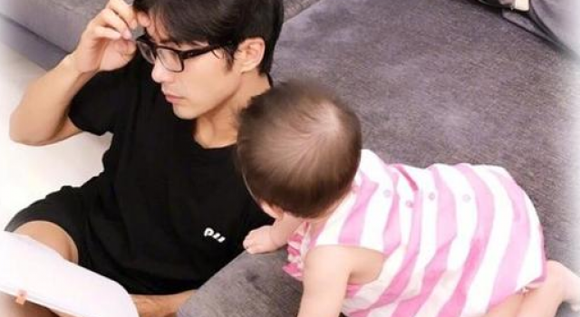 贺军翔女儿萌翻众人 贺军翔情人节晒小情人