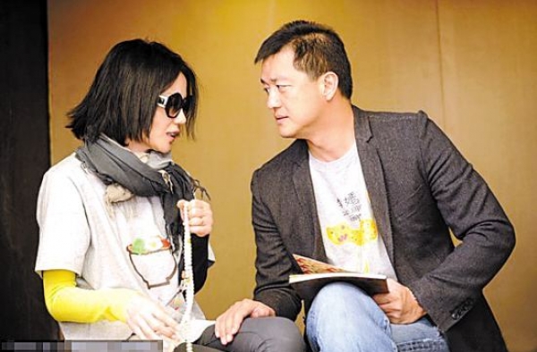 王菲发短信斥责李亚鹏 婚姻走到尽头早有预兆