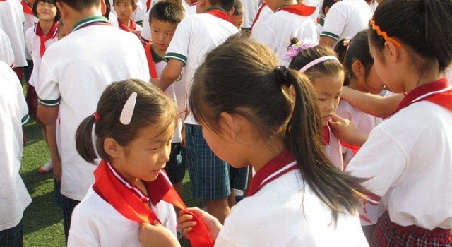 1人独享整座学校怎么回事？英国小女孩成最孤单学生