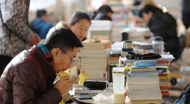 考研题被押中是正常还是有黑幕？ 考研泄题引热议