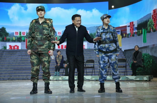 李梦男亮相河南卫视春晚 压轴戏圆强军梦