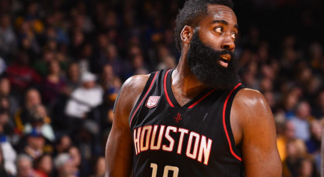 NBA颁奖典礼哈登荣获常规赛MVP 这一刻他等了九年