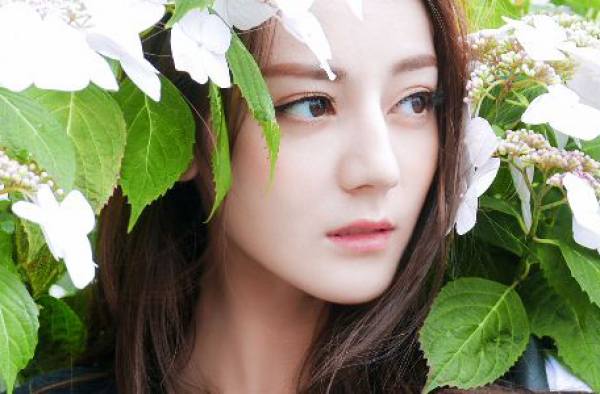 迪丽热巴吻过了各路大神，只有他，网友都认为不可能