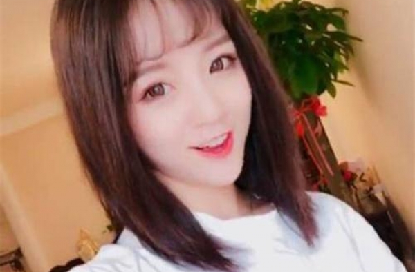 莉哥不雅照曝光 众男友纷纷被扒出,玩的比温婉还前卫