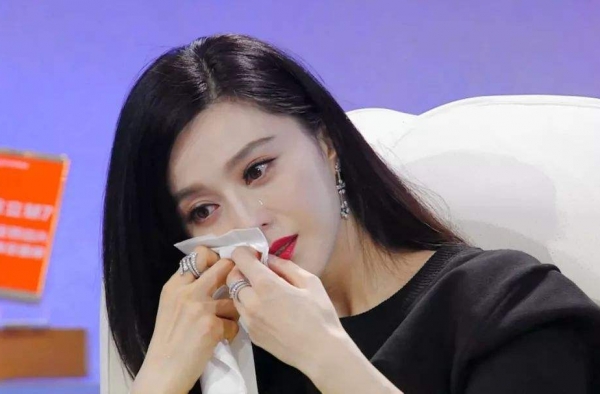 明星个税税率更改6%改为42% 范冰冰阴阳合同后被封杀？