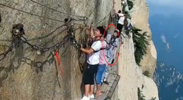 男子华山栈道跳崖：生命诚可贵，当珍惜眼前