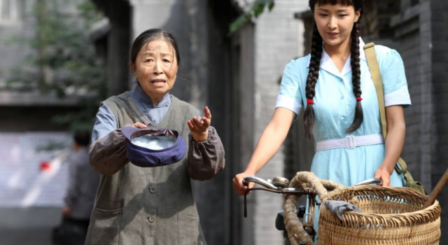 张少华出演丑角为人熟知 其女儿国色天香