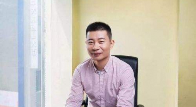 红芯创始人假履历什么情况？继抄袭之后又学历造假？