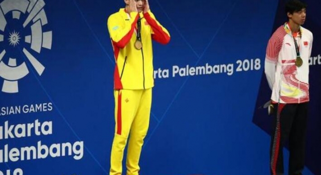 安踏回应孙杨领奖服事件 这是得罪了赞助商？