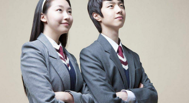 杭州小学万元校服怎么回事？为什么这么贵？是什么样的？