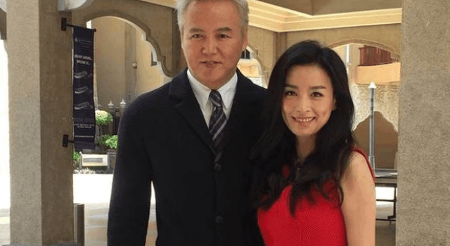张庭老公林瑞阳公开场合和别女子亲密握手，被传出轨