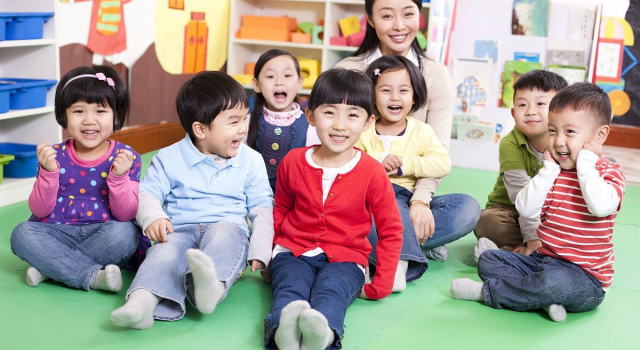 开学典礼表演钢管舞，幼儿园园长遭免职，这合理吗？