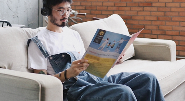 背带裤难道不是幼稚的代名词? 背带裤怎么穿出时尚潮流范
