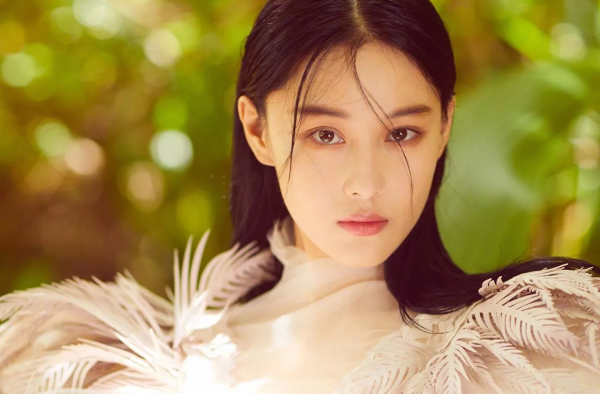 张馨予婚后综艺，演技不佳仍获网友赞赏