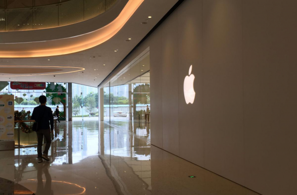 新iphone开卖遇冷 多家苹果零售店预约人数较往年骤减