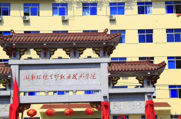 一次性清退22名学生 为何高校做出如此坚决的决定