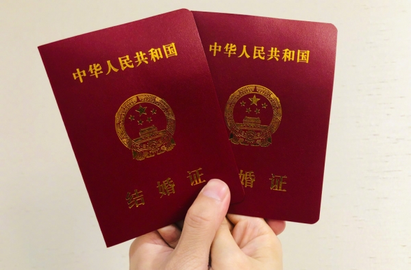 赵丽颖冯绍峰结婚：知否未播先火