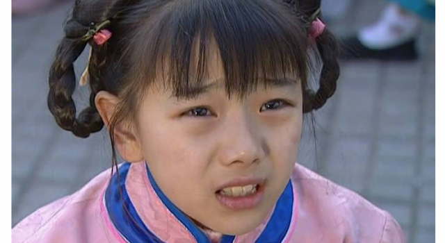 曝还珠小鸽子出家 从小美到大光头也没法掩盖她的美！