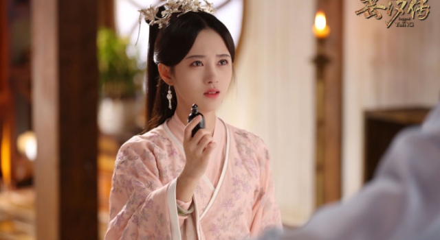 鞠婧祎登央视春晚怎么回事？竟然会有这么多网友反对！