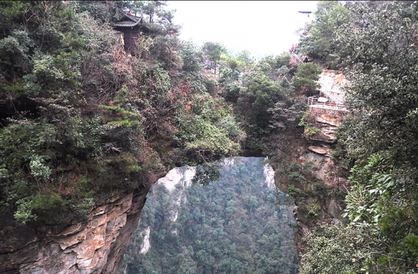 张家界的旅游！阿凡达便是在张家界里面取景的！