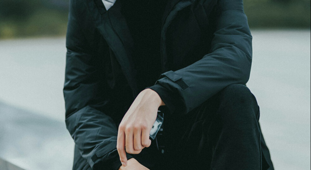 选择一种时尚的个性生活 离不开一件保暖的男士棉服