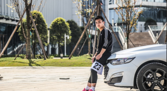 不花钱开新车 我“忽悠”女友老爸买了辆迈锐宝XL