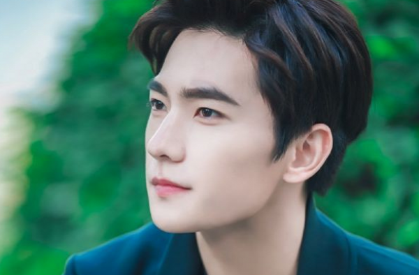 杨洋声援周美毅 雪中送炭暖人心 正义永远不会缺席！