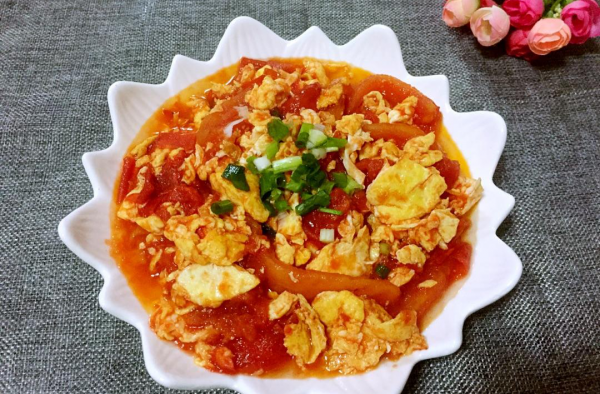 来一道最有家乡味道的美食 制作一道营养的番茄炒蛋吧