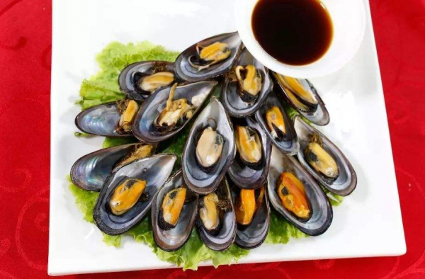 补肾益气的清蒸青口贝 带你享受最鲜美的味道