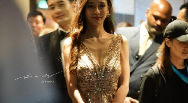 黄晓明baby合体公开亮相大秀恩爱 疑力破离婚传言？