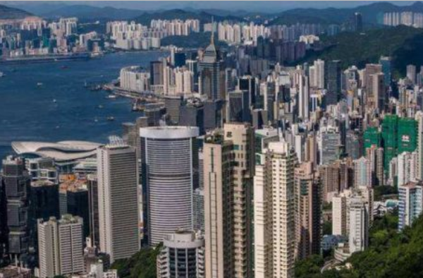 中国大陆亿元家庭达11万户 网友：我看看就好