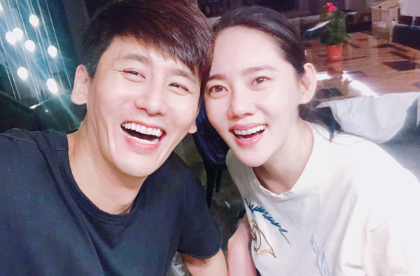 秋瓷炫向于晓光求婚视频曝光 是真的嫁对人了吧