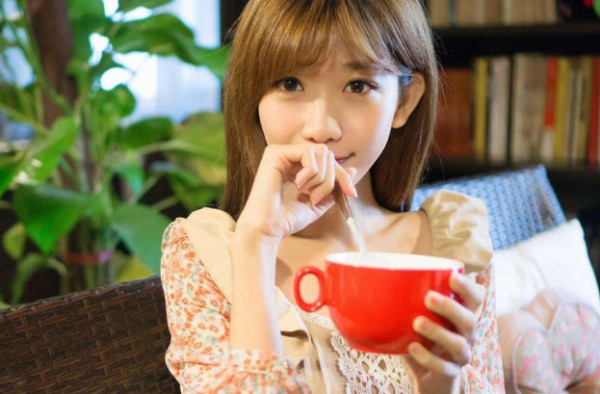 男生如何和有好感的女生攀谈 顺利追到女生？