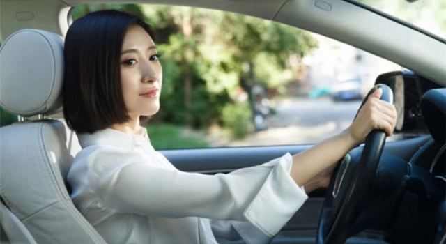 这几大开车习惯最毁车 维修师傅 车都快报废了  还高兴