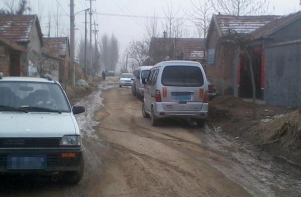 曾经满街跑的面包车 为什么越来越少见 老车主说出实情