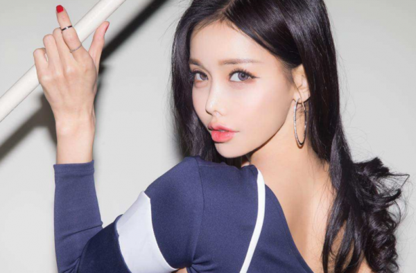 恋爱技巧第三篇  面对女人的质疑或者挑衅  我们该咋办