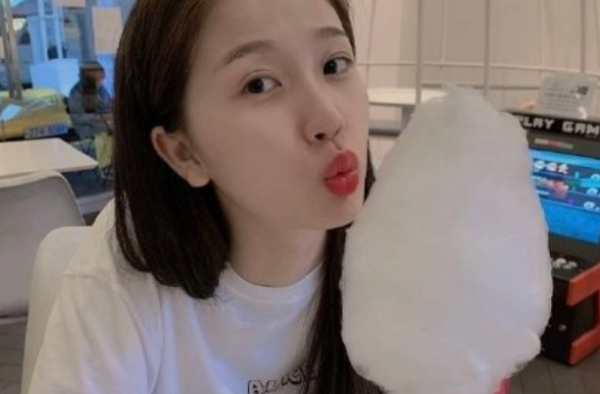 虞书欣工作室否认退赛 拒绝造谣 欣欣子还要传播快乐