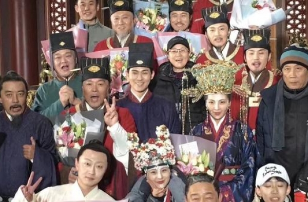 谢园是78班最快乐的人！李少红痛心《大宋宫词》杀青合影成永别