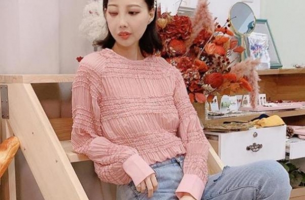 知名女星抗癌8年，双目失明患面瘫，悲观感慨：我还能坚持多久？