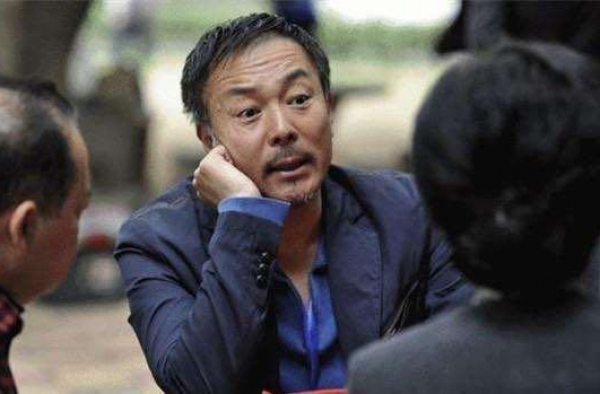 演员谢园突发心脏病去世，享年61岁