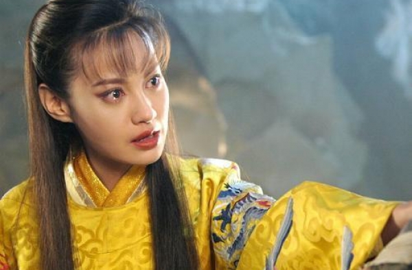 “江玉燕”杨雪复出拍，演技尴尬的baby连美貌也不能吹了