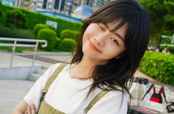 川妹子谭松韵谈《以家人之名》：脱离了李尖尖，我也没那么少女感