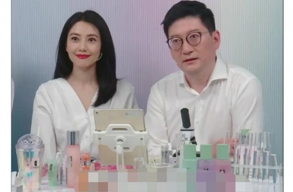 下辈子长高圆圆这样就好了，她美的淡雅，AB显得好俗用力过猛